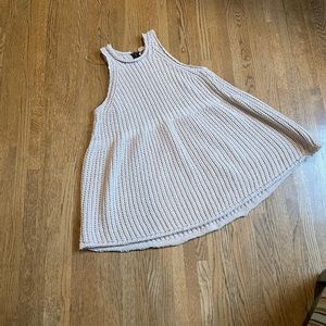 Cute Sleeveless Sweater for Spring